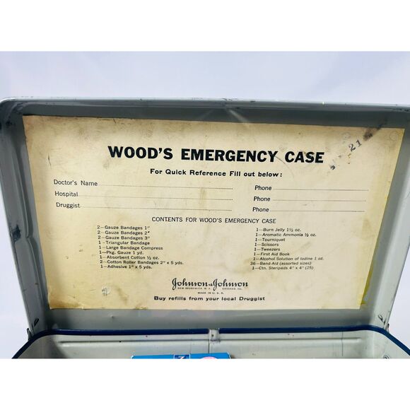 Antique Johnson & Johnson First Aid Wood's Emergency Case Metal Supplies TIN - Picture 2 of 9